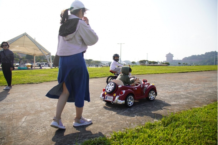 「親子時光」專屬於兒童的車聚