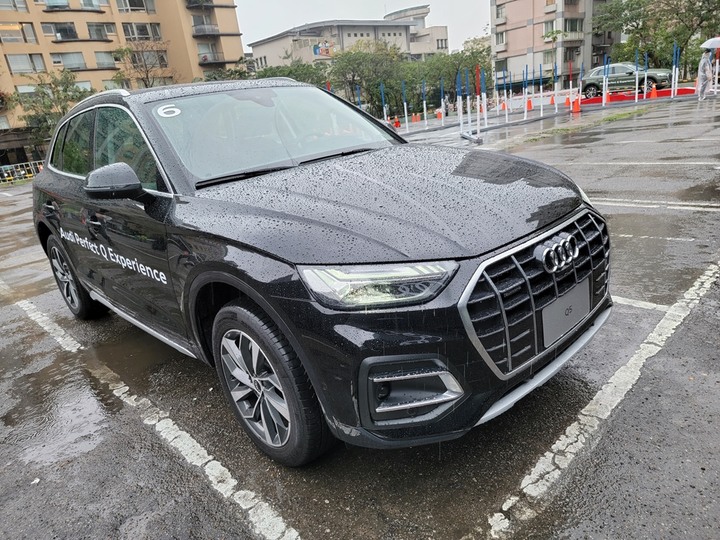 點我看大圖 Audi Q5小改款5色預賞 & 體驗活動分享(圖多)