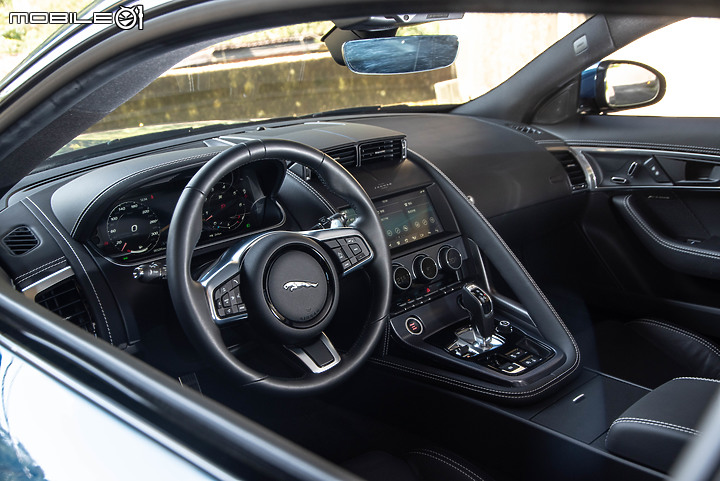 Jaguar F-Type P450 R-Dynamic試駕|回眸不止,八缸更顯力量強大!