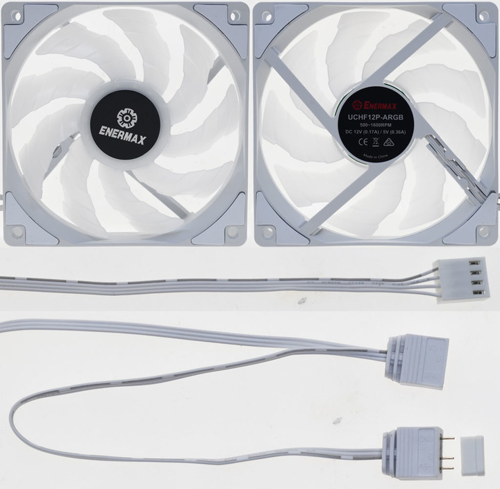 純白版ENERMAX LIQMAXIII 360一體式水冷動手玩