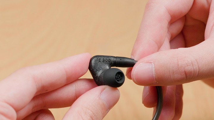 Sennheiser IE 300 萬元發燒耳機重溫老森海塞爾韻味 | 7mm 超寬廣音頻 XWB 單體
