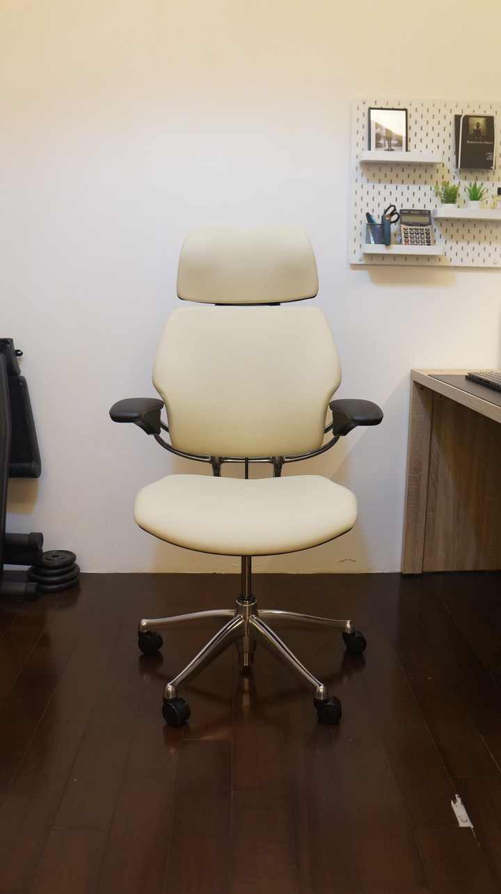 【Humanscale Freedom 人體工學椅開箱】不一樣的思路，簡單卻不簡單