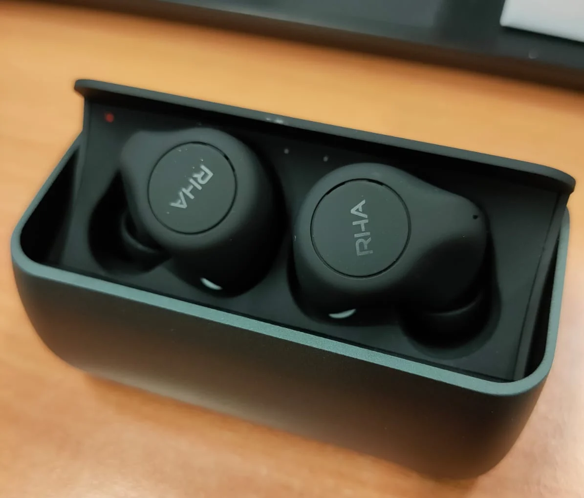 [開箱] 英國品牌 RHA TrueControl ANC TWS 真無線降噪耳機