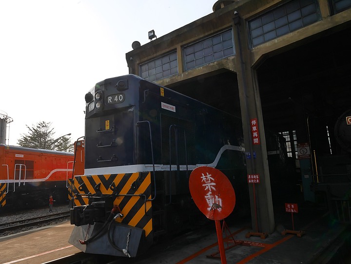 彰化市 彰化扇形車庫 — 全臺僅存,像極了巨人版的湯馬士小火車車庫