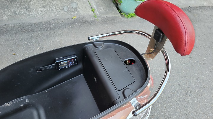 開箱~ 飛樂 M96 主機防撥水 + GPS 前後行車紀錄器