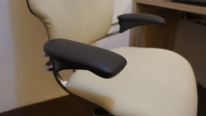 【Humanscale Freedom 人體工學椅開箱】不一樣的思路，簡單卻不簡單