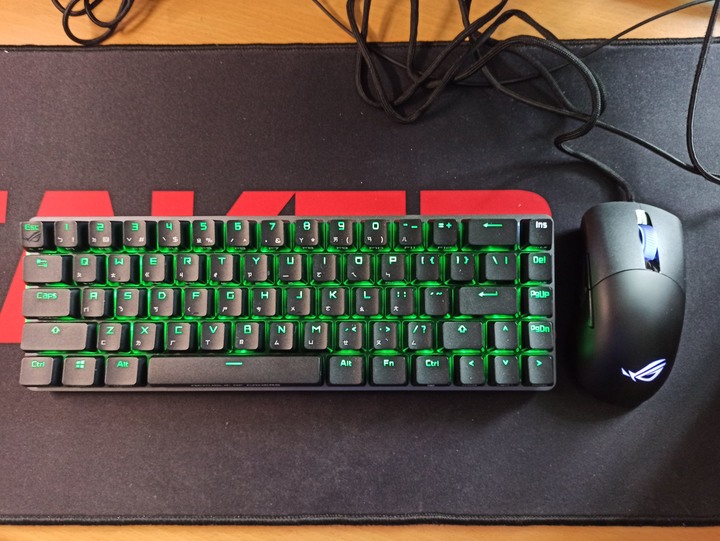 明明是有線，滑起來卻像無線的滑鼠?!ROG Keris輕開箱