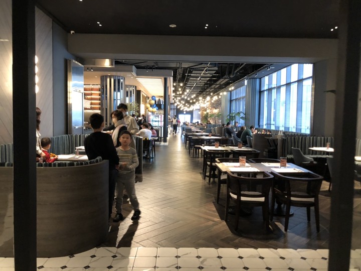 以海洋為設計元素的和逸飯店Cozzi Blu桃園館及巧虎夢想樂園分享