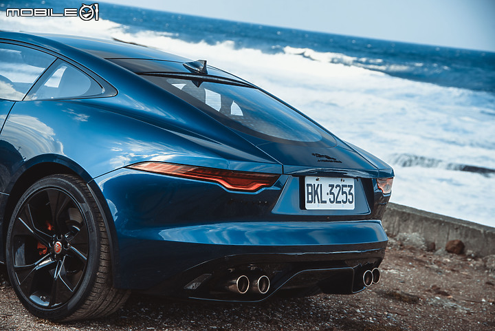 Jaguar F-Type P450 R-Dynamic試駕|回眸不止,八缸更顯力量強大!