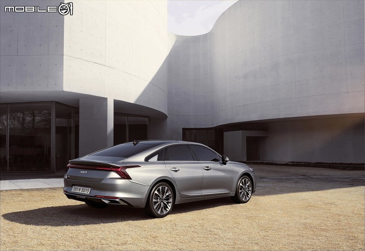 【海外新訊】Kia K8新世代科技轎跑,4月份韓國率先上市!
