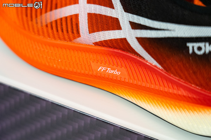 ASICS碳板競速跑鞋METASPEED系列問世! 以人為本的設計理念