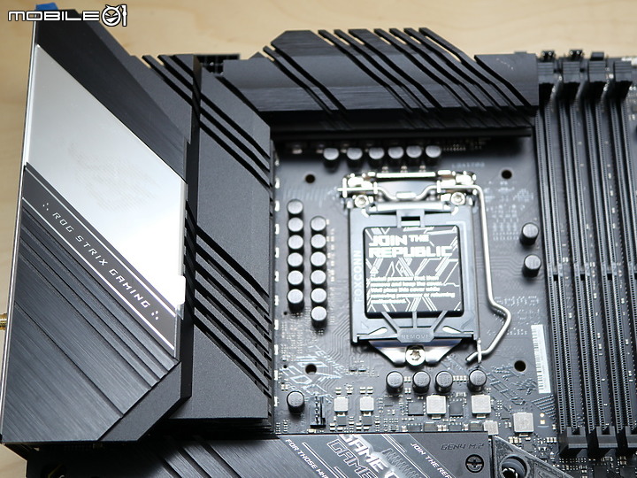 點我看大圖 新規導入用料升級 ROG STRIX Z590-F GAMING WIFI