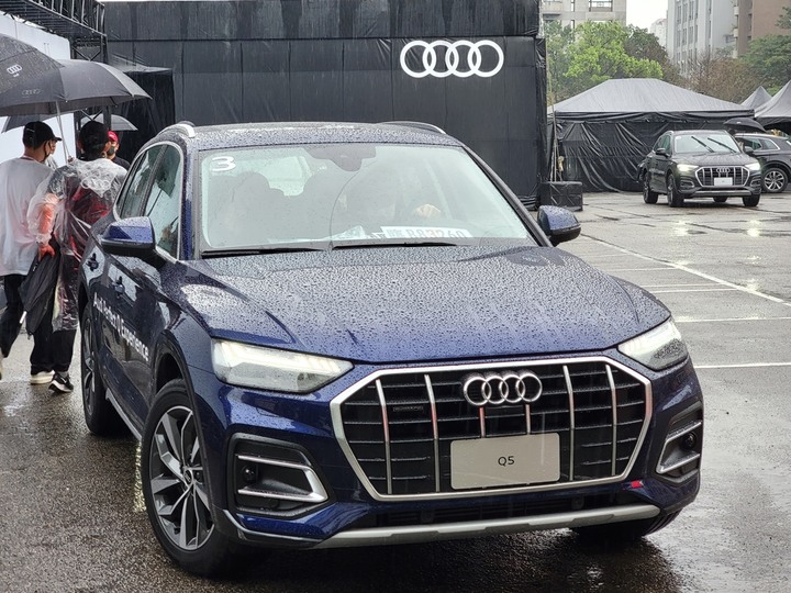 點我看大圖 Audi Q5小改款5色預賞 & 體驗活動分享(圖多)