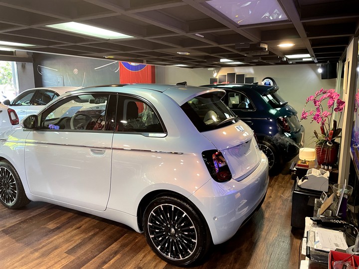 Fiat 500e到店