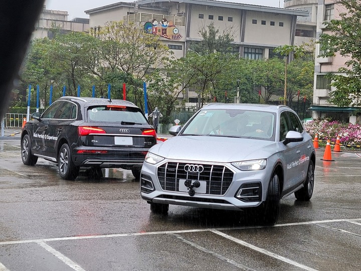 點我看大圖 Audi Q5小改款5色預賞 & 體驗活動分享(圖多)
