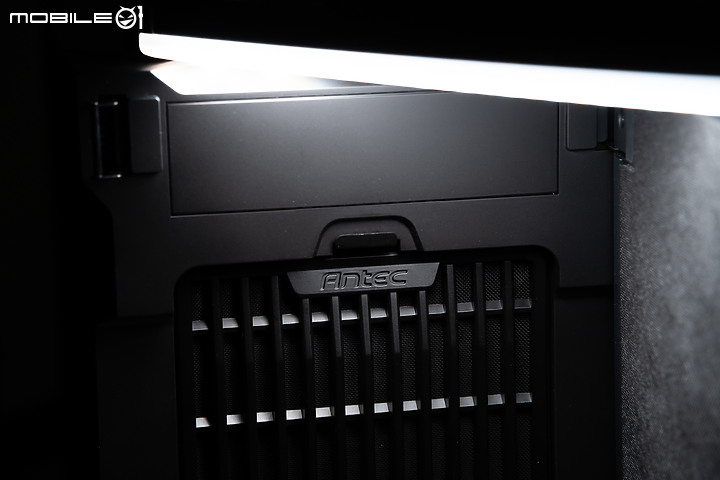 靜音性能兩者兼顧 ANTEC P10 FLUX
