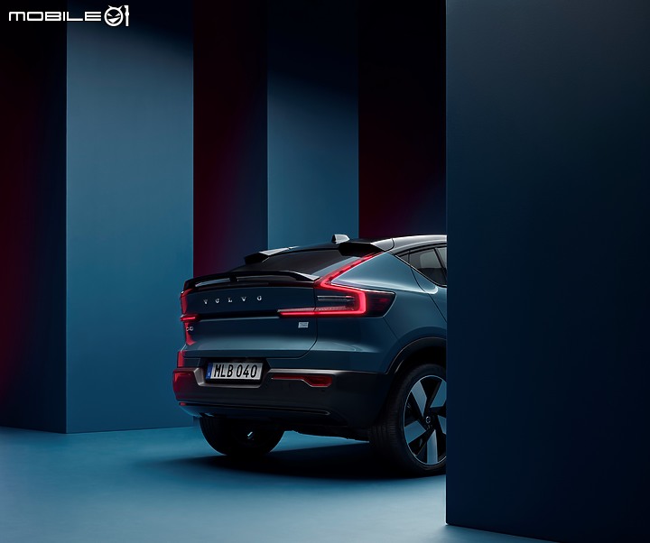 【海外情報】Volvo發表第二款純電休旅C40 Recharge,帥氣斜背搭配420公里續航里程!
