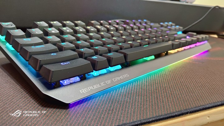 ROG PBT Keycap set鍵帽組(簡單開箱)