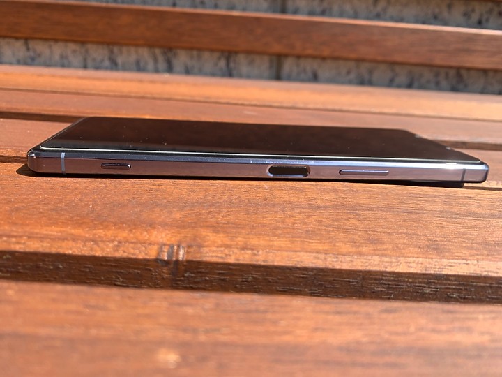 點我看大圖 新年換新機 Sony Xperia 1 II 放進口袋