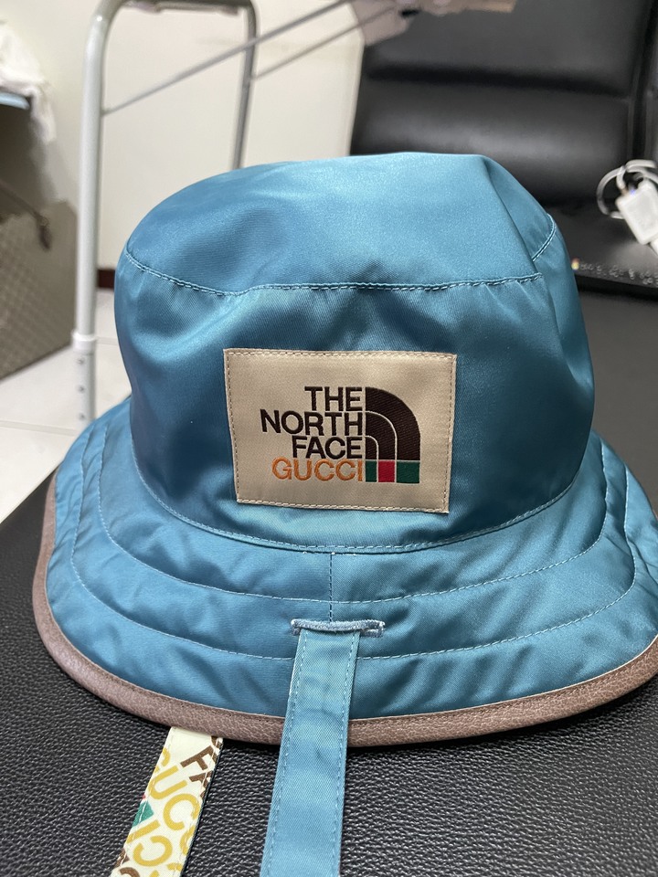 Gucci X The North Face 聯名雙面戴的漁夫帽