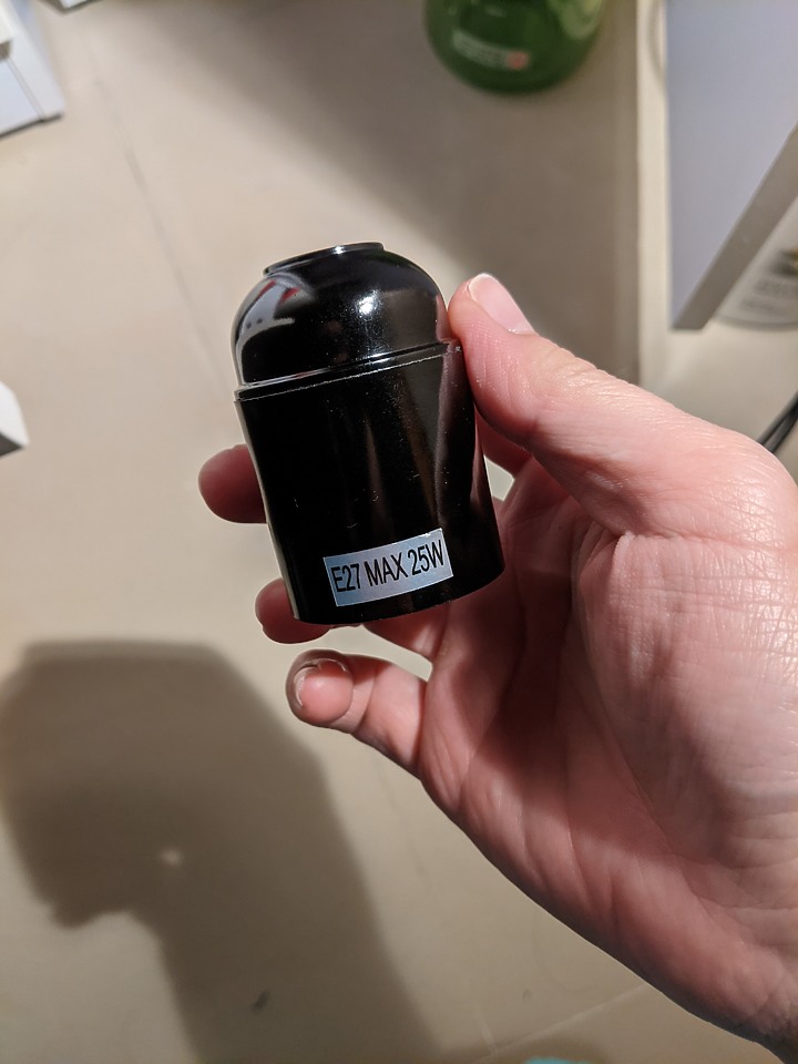 求助 燈頭打不開...