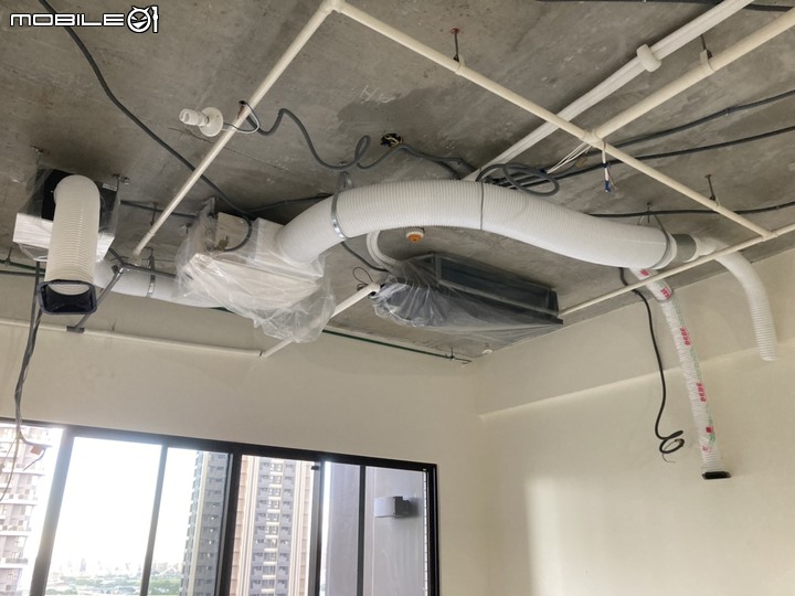 吊隱式除濕機 ＶＳ 全戶式除濕機