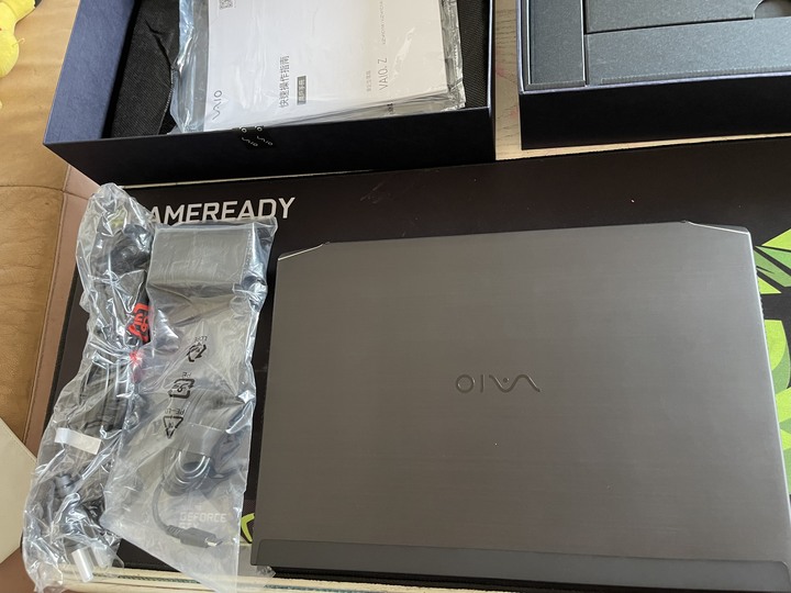 2021 VAIO Z 到手囉 簡單開箱