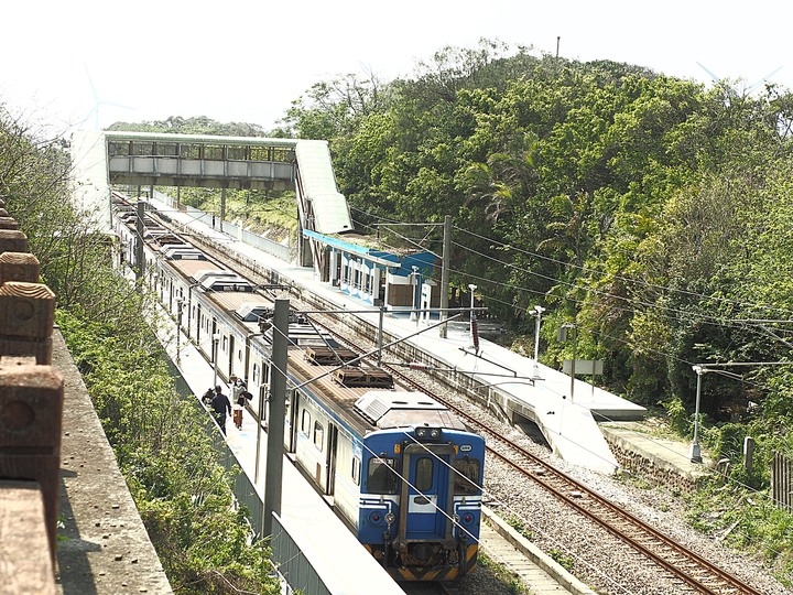 苗栗 竹南 崎頂隧道文化公園｜崎頂一、二號隧道 — 曾經的火車隧道，洞中有洞的驚奇，老少咸宜的散步空間