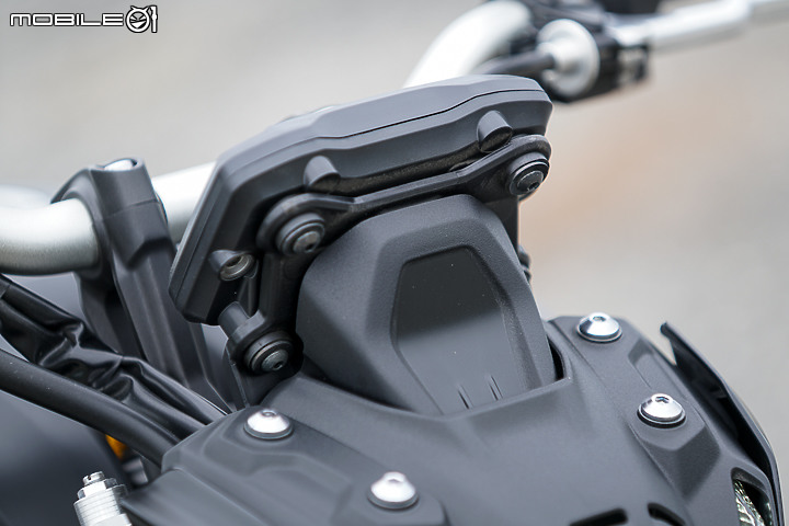 2021 YAMAHA MT-09 公路試駕|IMU 導入 電控加量不加價