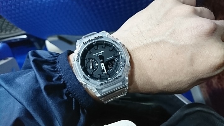 開箱：冰封版農家橡樹 G-SHOCK GA-2100