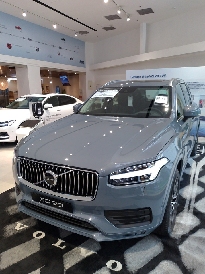 七人座MPV vs SUV,暫定XC90,歡迎各位意見