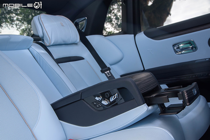 Rolls-Royce New Ghost試駕|凌駕於萬車之上,高度無可比擬!