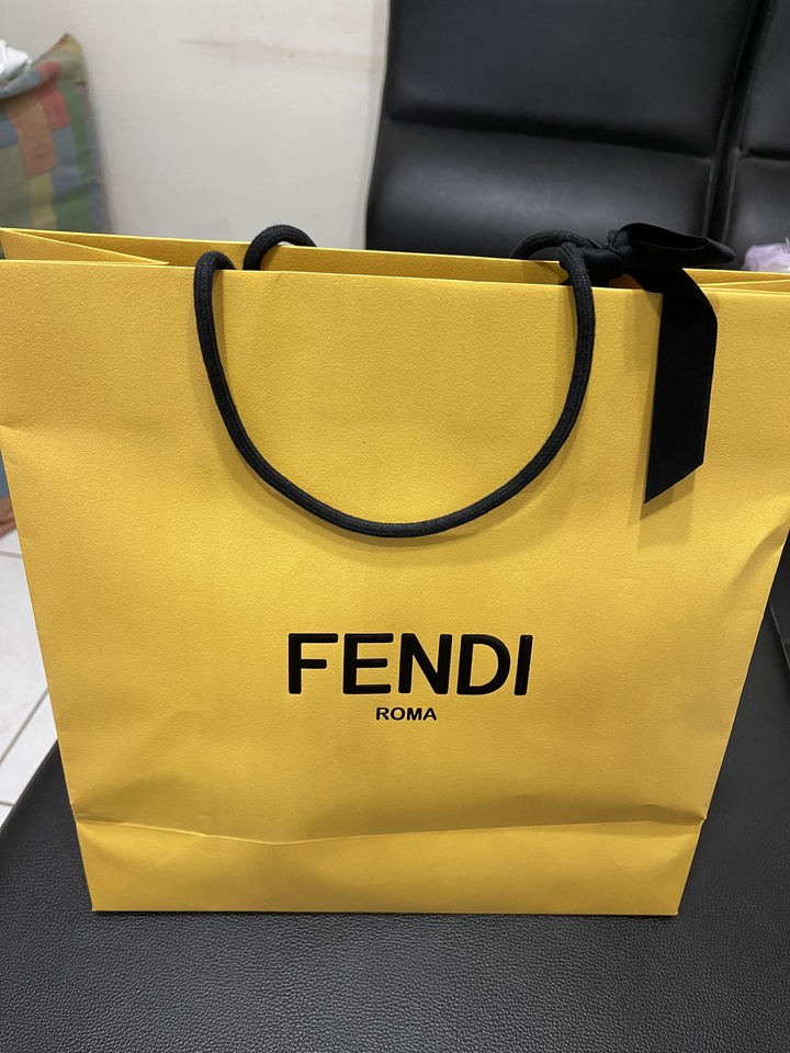 FENDI PACK抽繩斜背包