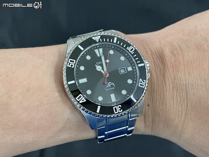 ［分享］Casio MDV-106黑槍魚改陶瓷圈+三針+藍寶石