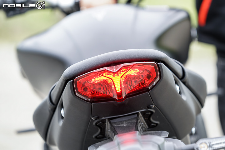 2021 YAMAHA MT-09 公路試駕|IMU 導入 電控加量不加價