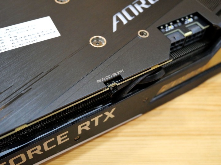 終於入手空氣顯卡 AORUS RTX 3060 Ti MASTER 8G