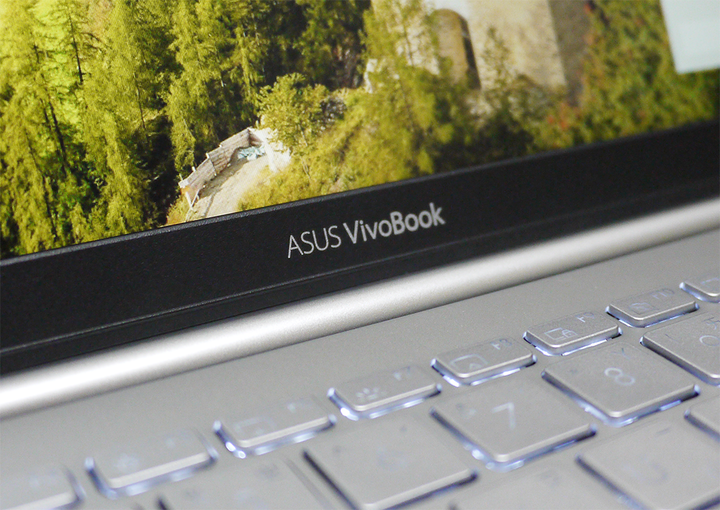 點我看大圖 新入手小白ASUS VivoBook S433