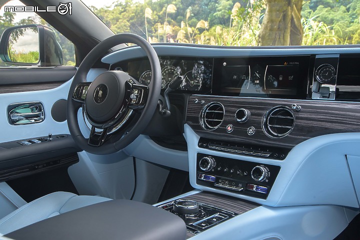 Rolls-Royce New Ghost試駕｜凌駕於萬車之上，高度無可比擬！