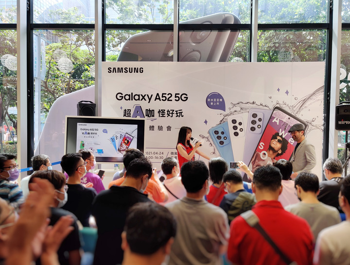【旗艦規格下放！好玩の超值選擇】 SAMSUNG Galaxy A52 5G 實機上手體驗！