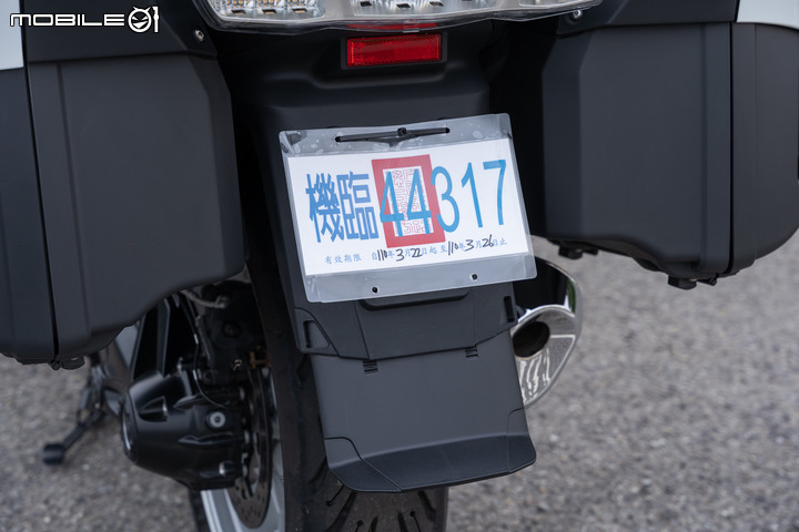 2021 BMW Motorrad R 1250 RT 試駕｜搭載 ACC 自動跟車，劃時代科技休旅登場！