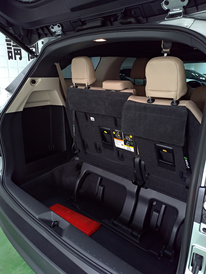 七人座MPV vs SUV,暫定XC90,歡迎各位意見
