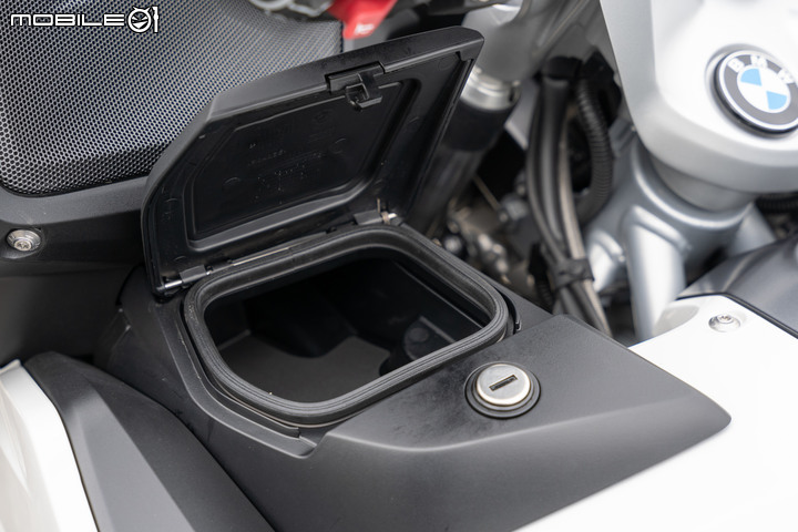 2021 BMW Motorrad R 1250 RT 試駕｜搭載 ACC 自動跟車，劃時代科技休旅登場！
