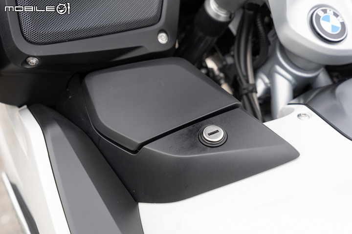 2021 BMW Motorrad R 1250 RT 試駕｜搭載 ACC 自動跟車，劃時代科技休旅登場！
