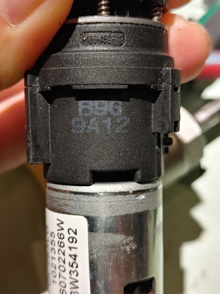 [分享] 用BOSCH GO 2代的馬達齒輪箱 改造 槍型電動起子