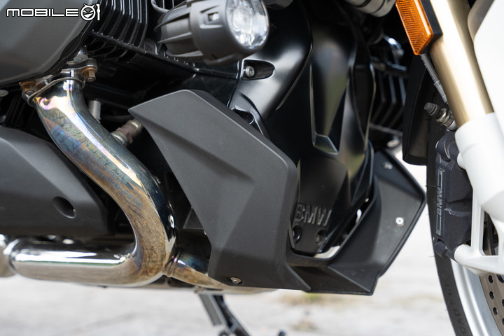 2021 BMW Motorrad R 1250 RT 試駕｜搭載 ACC 自動跟車，劃時代科技休旅登場！