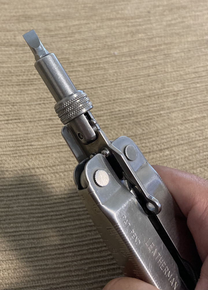 LEATHERMAN第一代SUPER TOOL的Bits工具頭轉接器