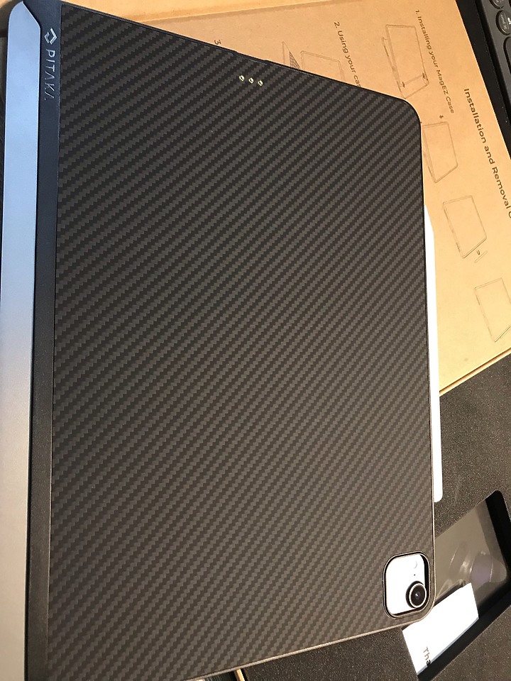 [開箱]PITAKA MagEZ Case for iPad Pro