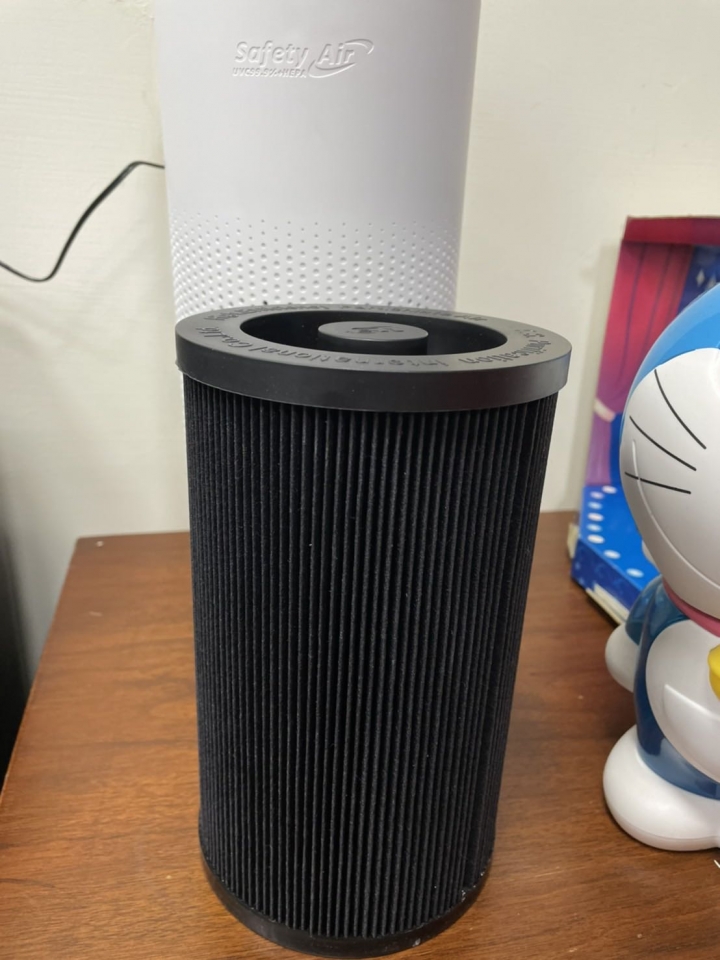 新入手兒童房專用清淨機-小淨