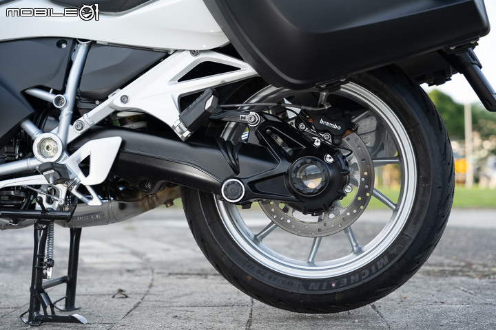 2021 BMW Motorrad R 1250 RT 試駕｜搭載 ACC 自動跟車，劃時代科技休旅登場！