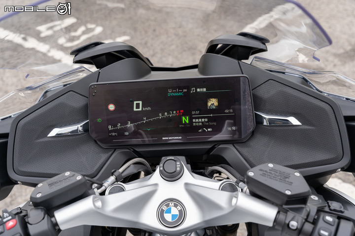 2021 BMW Motorrad R 1250 RT 試駕｜搭載 ACC 自動跟車，劃時代科技休旅登場！